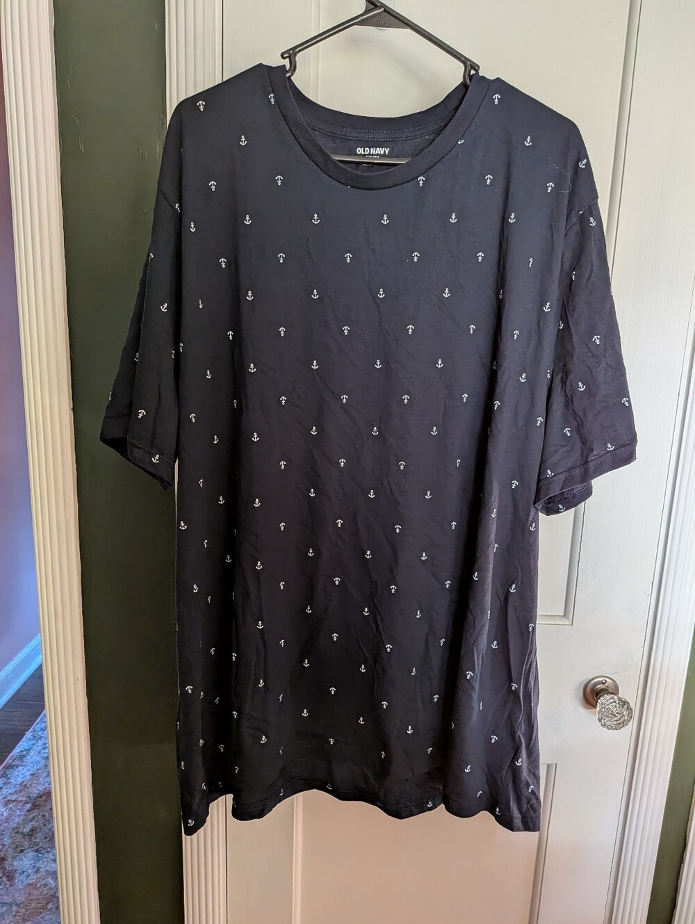 NWT Old Navy Black T‑Shirt with Anchor Print